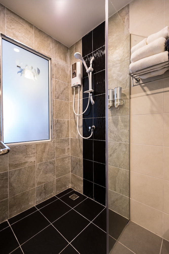 Deluxe Double or Twin Room photo 2