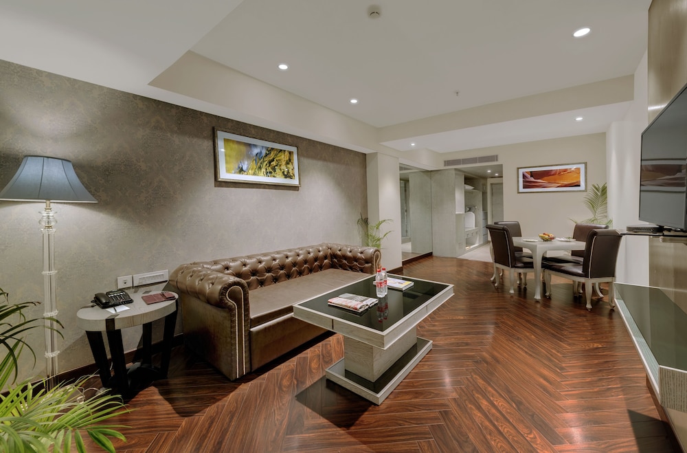 Executive Suite photo 3