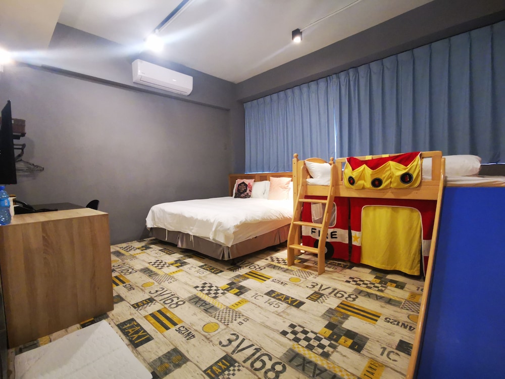 Family Triple Room (Local Resident Only) photo 2