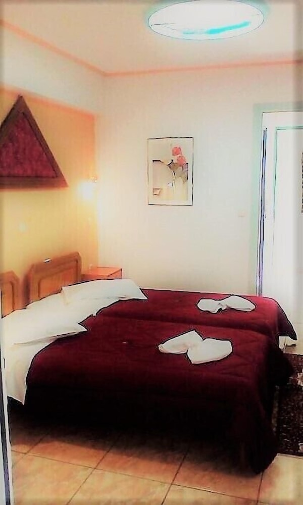 Triple Room, Sea View - Photo 9