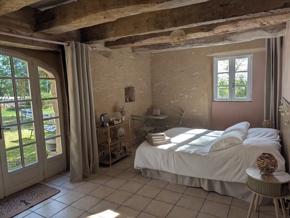 Comfort Double Room, 1 Queen Bed, Non Smoking, Pets Allowed photo 1