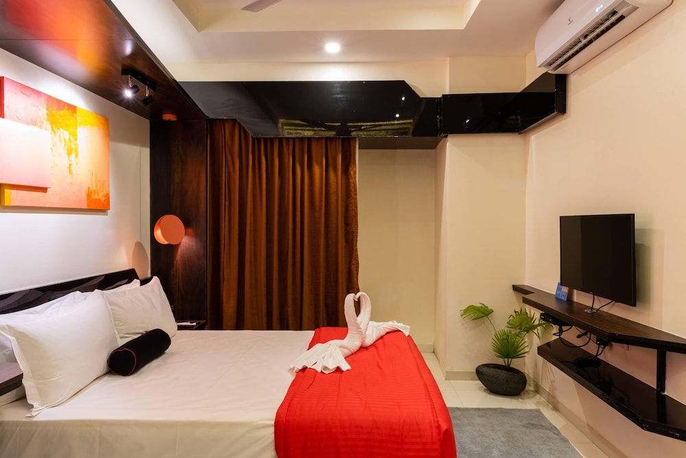 Deluxe Room - Photo 3