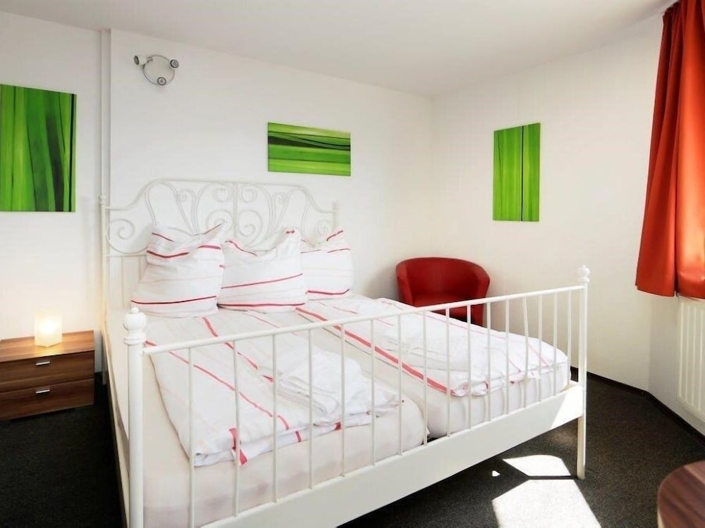 Standard Double Room, Ensuite photo 2