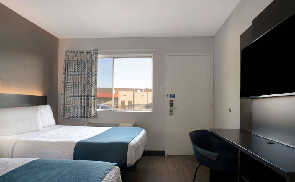 Standard Room, 2 Double Beds, Non Smoking