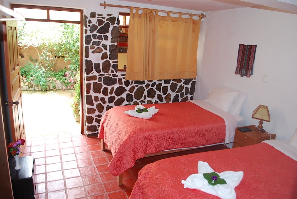 Family Triple Room, 1 Bedroom, Patio, Garden View photo 1