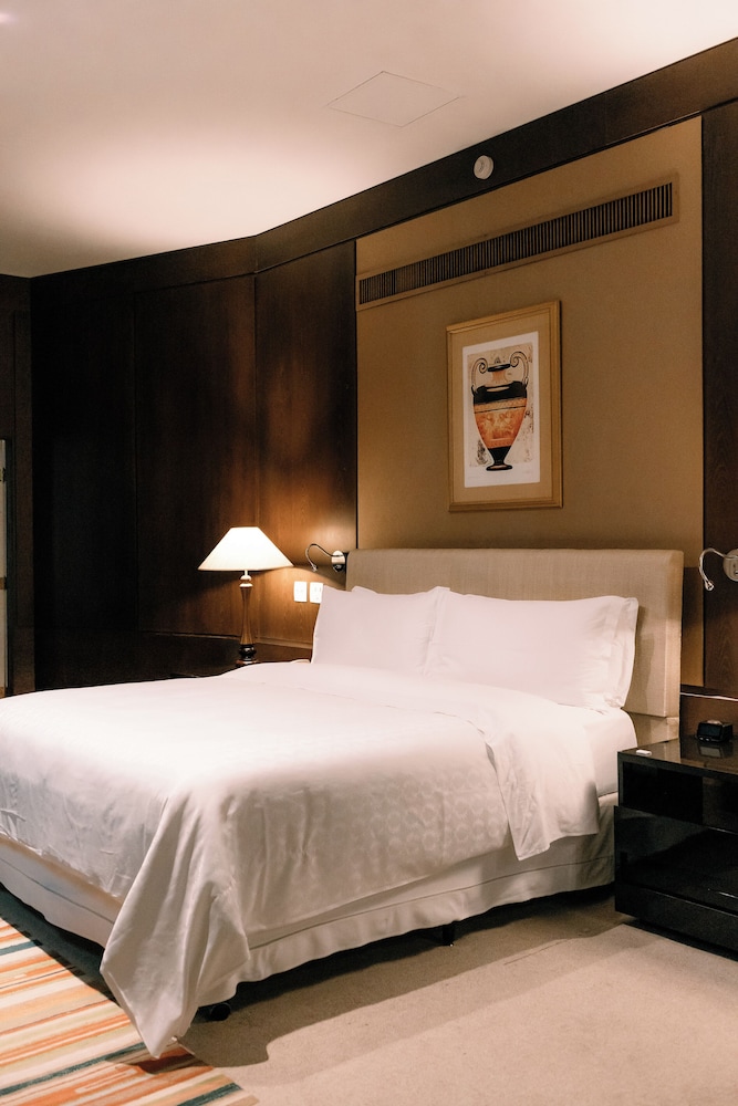 Presidential Suite, 2 Bedrooms thumbnail 5