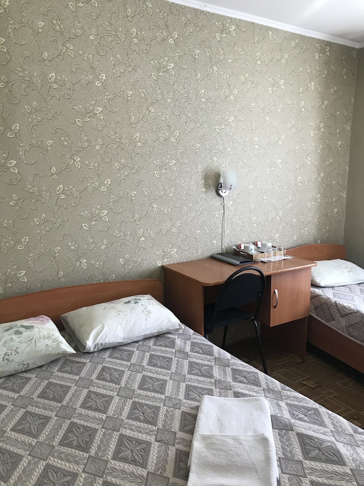 Comfort Triple Room, Courtyard View photo 2