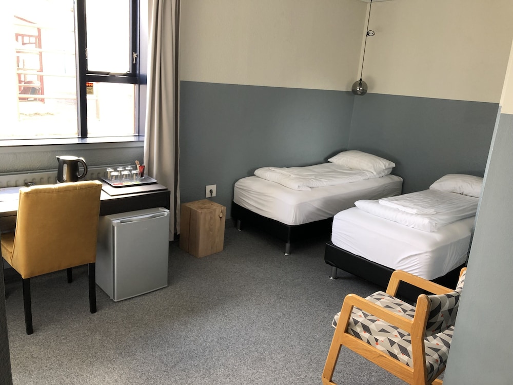 Premium Triple Room with 3 Single Beds photo 1