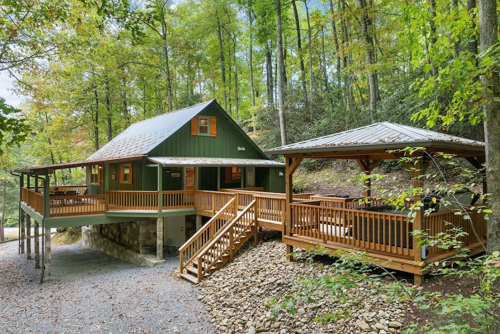 Cabin, 2 Bedrooms photo 2