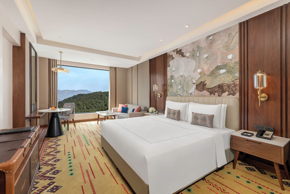 Luxury Room, 1 King Bed