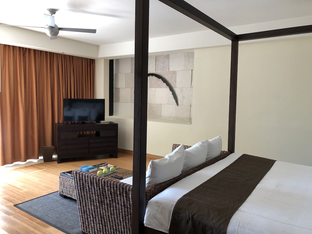 Cenote Lagoon Deluxe Junior Suite - Photo 7
