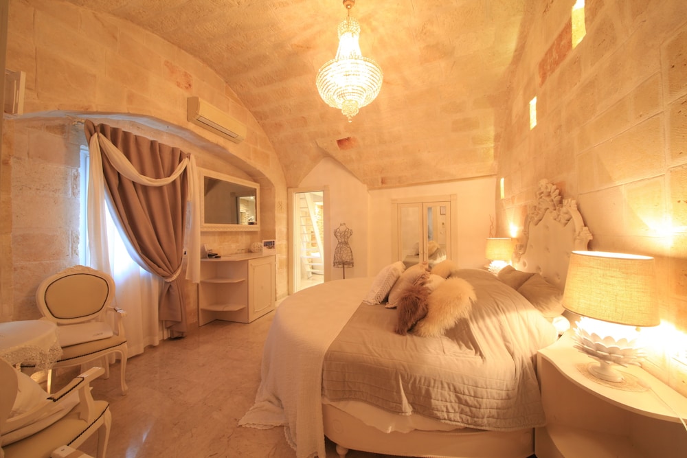 Queen Suite Sea View with Jacuzzi photo 3