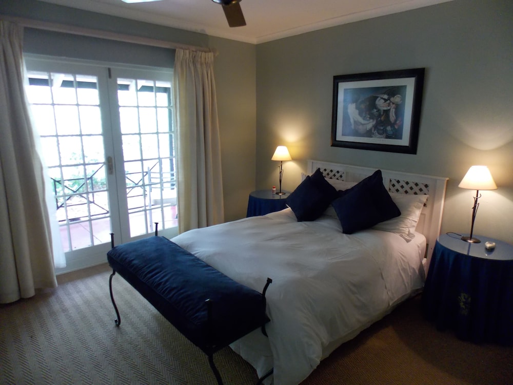 Comfort Room, 1 Bedroom (Blue) photo 1