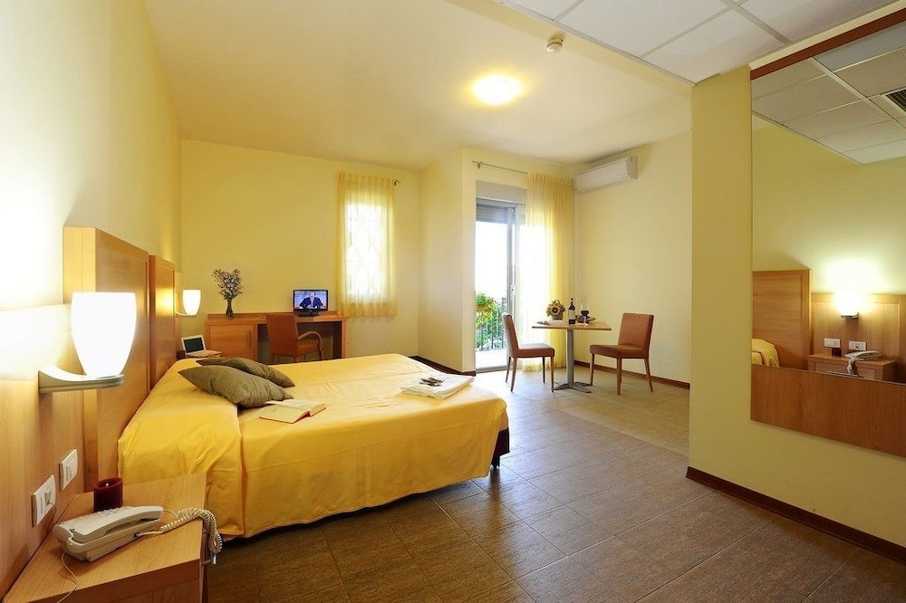 Standard Quadruple Room photo 1