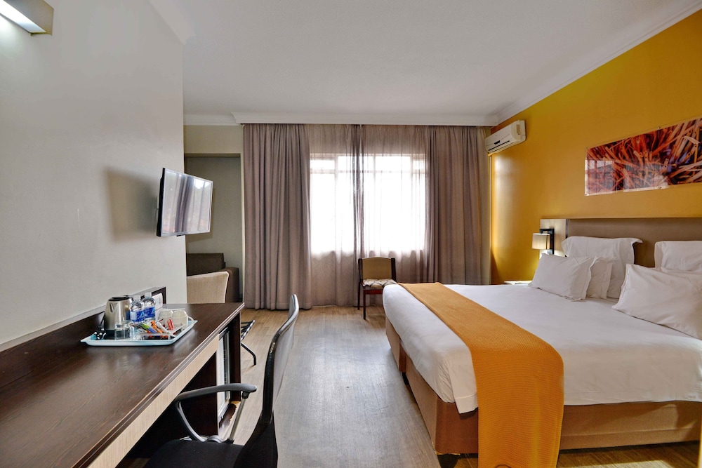 Suite, 1 Twin Bed, Garden View photo 3