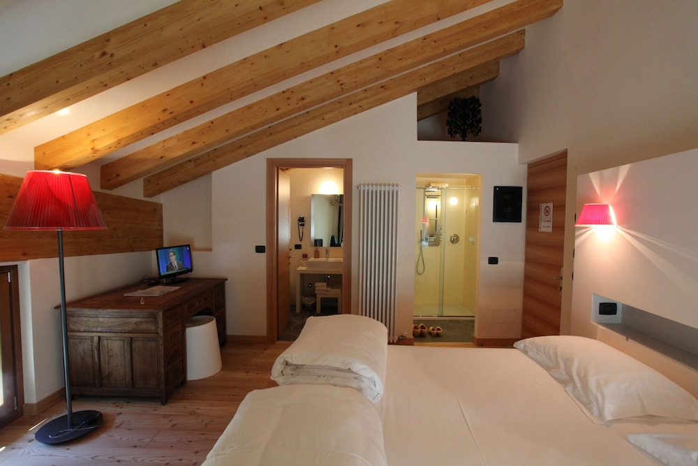 Comfort Double Room, Balcony, Annex Building photo 2