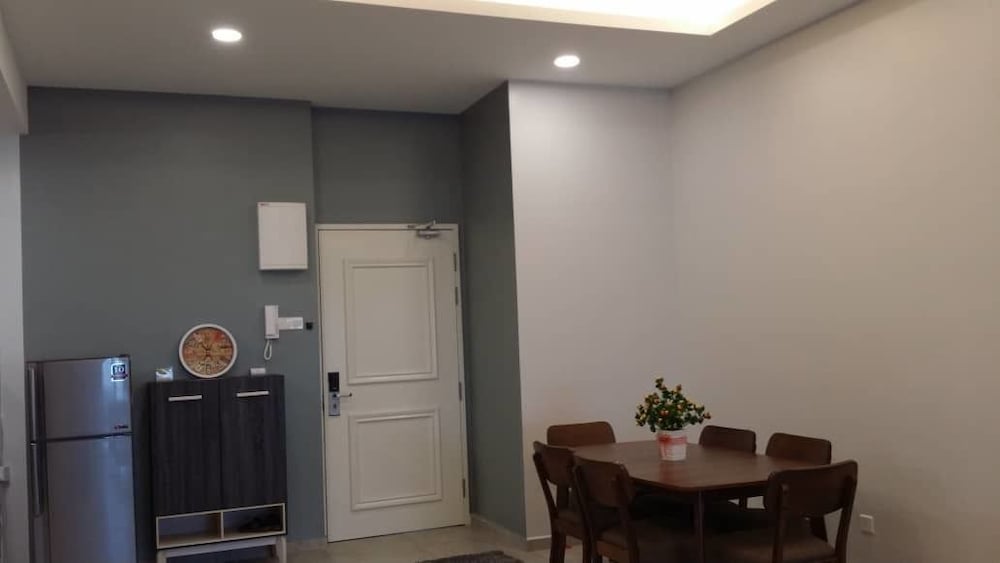 Apartment, 3 Bedrooms (Sea&Cityview) photo 2