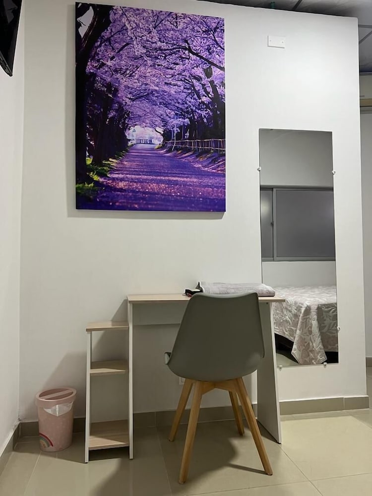 Comfort Room photo 2