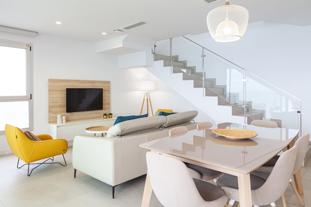 Penthouse, 2 Bedrooms, Terrace, Sea View - Photo 11