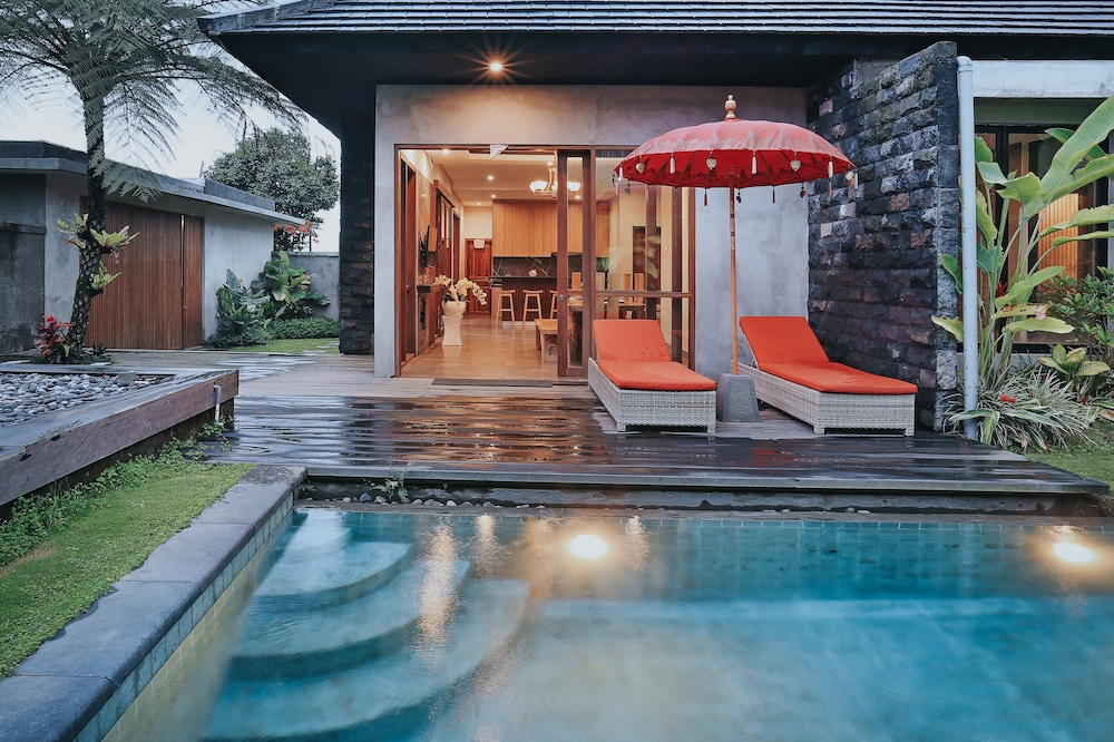 One Bedroom Private Heated Pool Villa - Photo 2