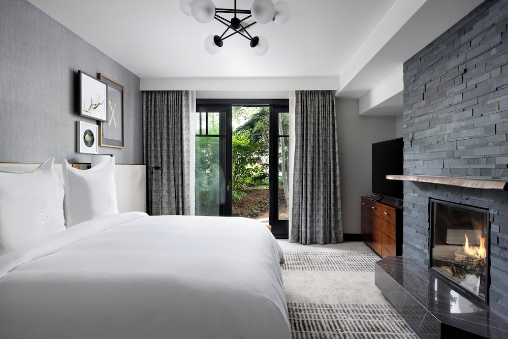 Executive Suite, 1 King Bed, Non Smoking - Photo 5