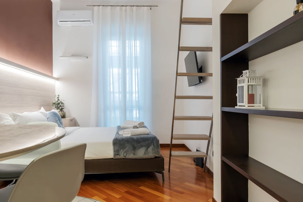 Deluxe Apartment (Corso Garibaldi 104)