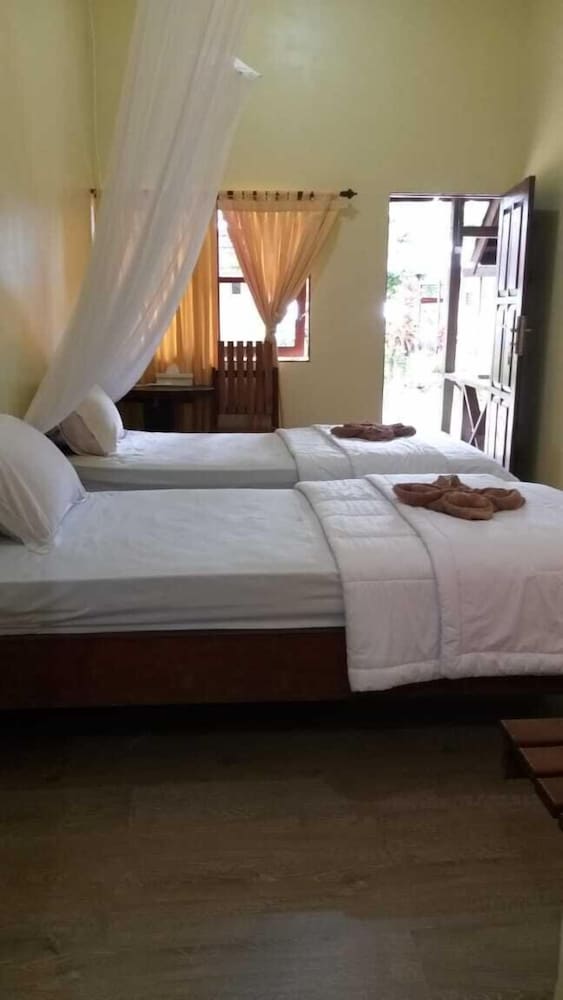 Standard Twin Room, 1 Bedroom, Smoking, Garden View photo 1