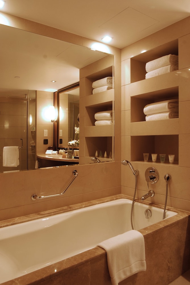 Deluxe Room, 1 Double Bed - Photo 7