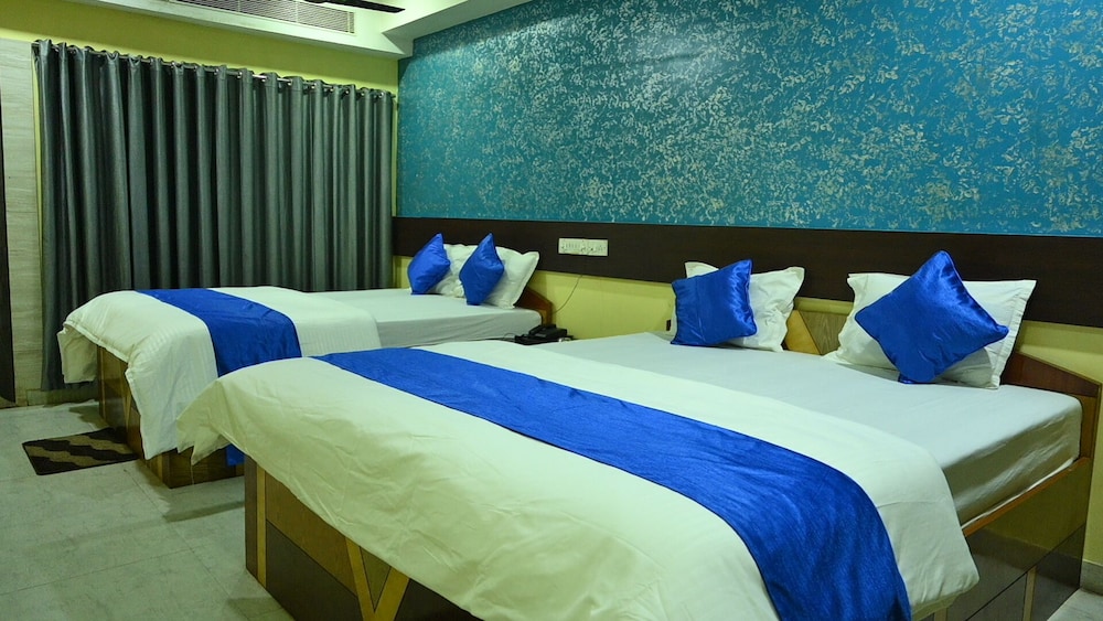 Deluxe Quadruple Room