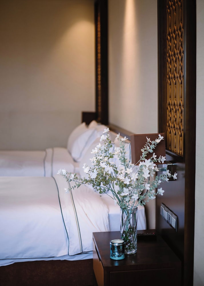 Premier Room, Balcony, Garden View photo 2