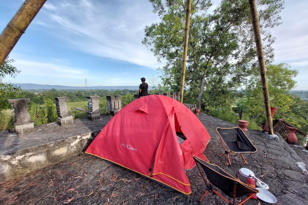 Standard Tent photo 1