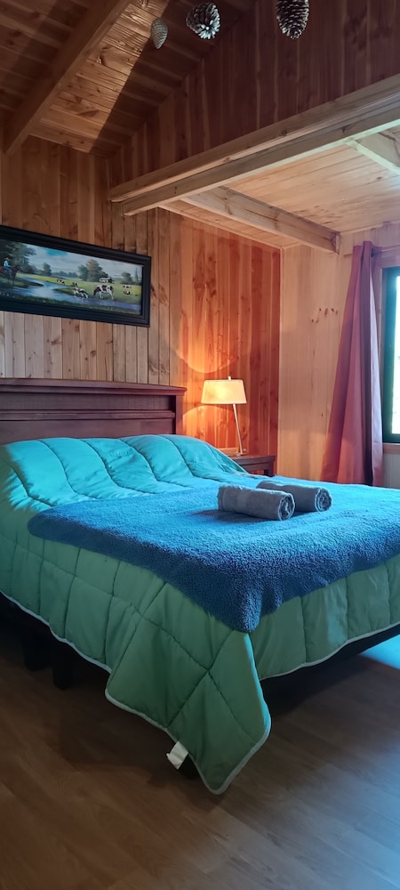 Comfort Room, Partial Lake View photo 1