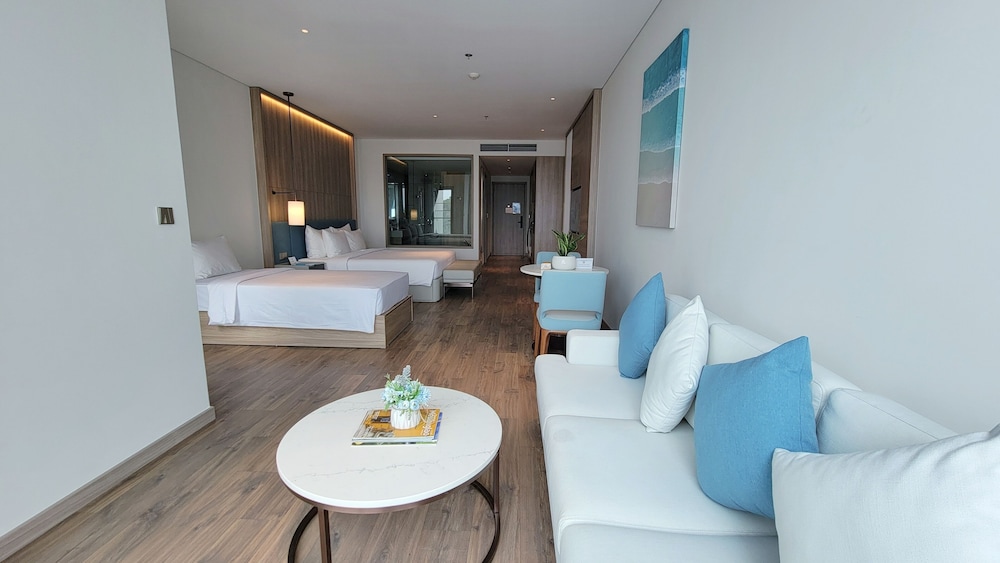 Signature Condo