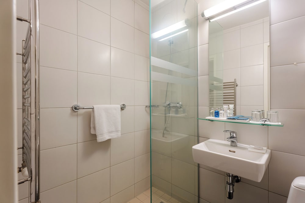 Standard Room - Photo 7