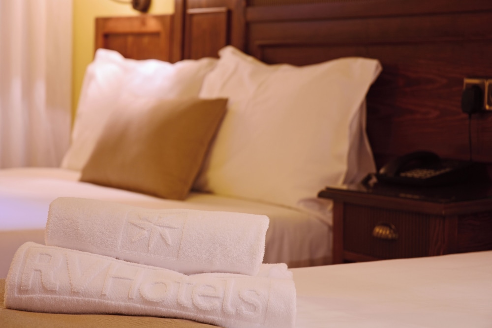 Standard Quadruple Room - Photo 4