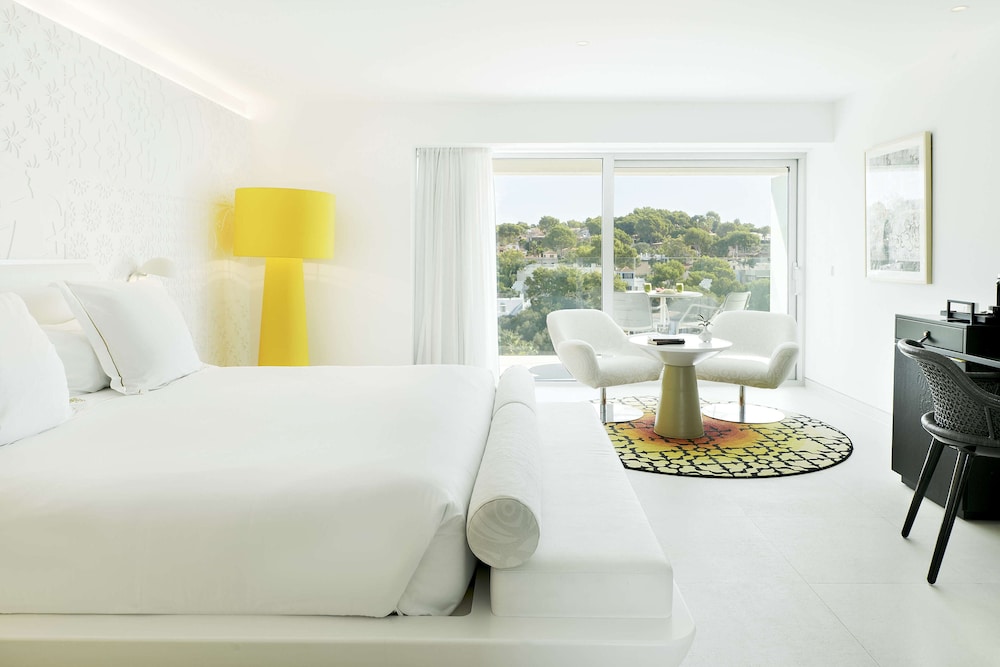 Junior Suite, Balcony, Partial Sea View