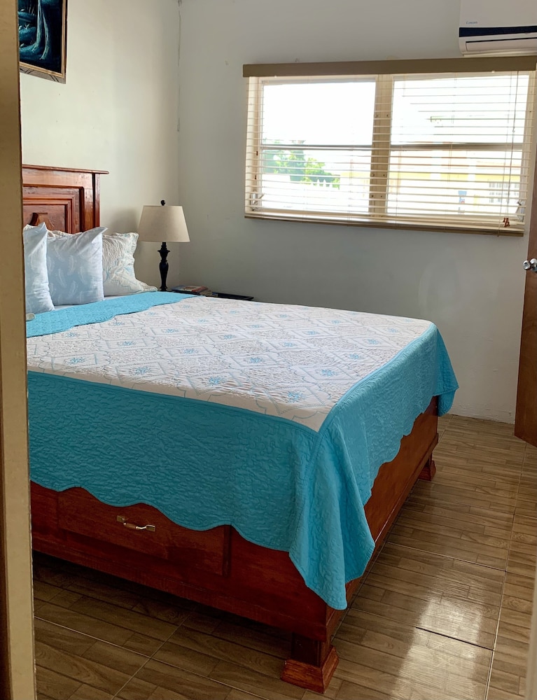 Comfort Apartment, 1 Queen Bed with Sofa bed photo 2