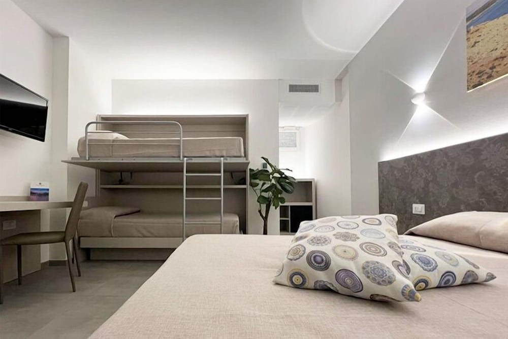 Superior Triple Room, 1 Bedroom, Balcony, Tower