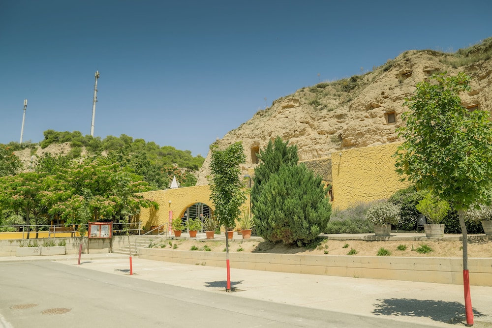 House Cave, from 2 to 4 people photo 3