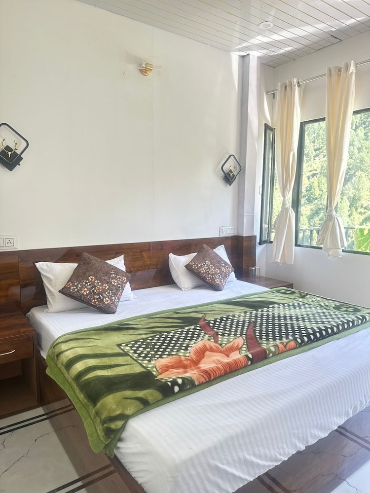 Deluxe Double Room, Balcony, Mountain View photo 1