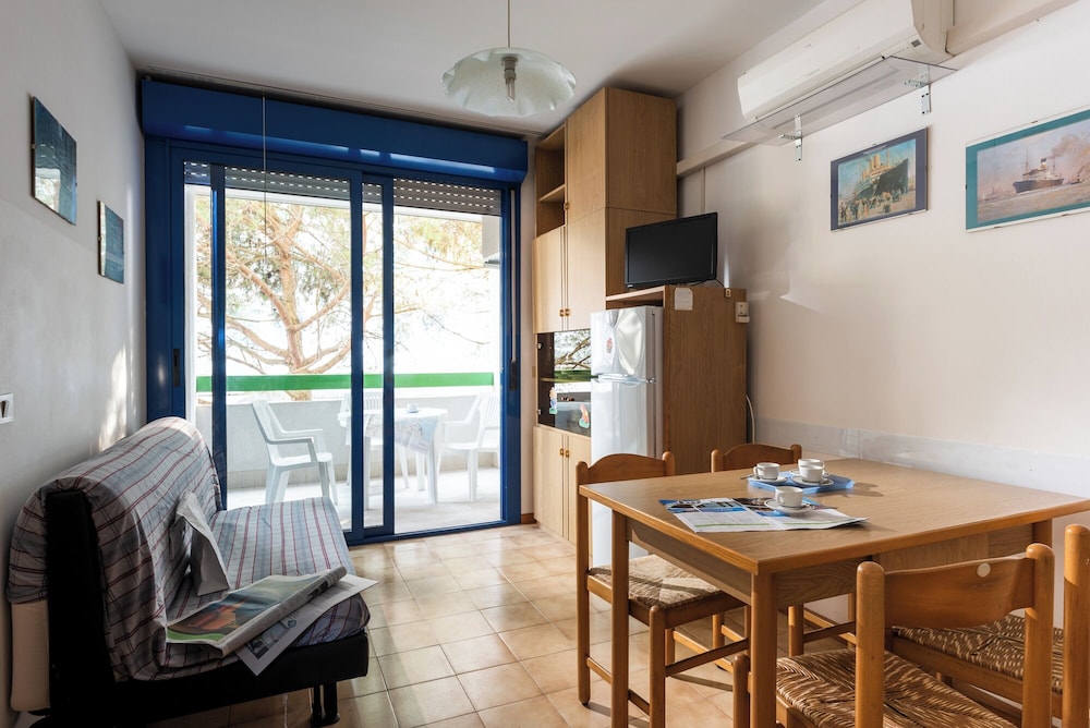 Apartment, 2 Bedrooms, Balcony