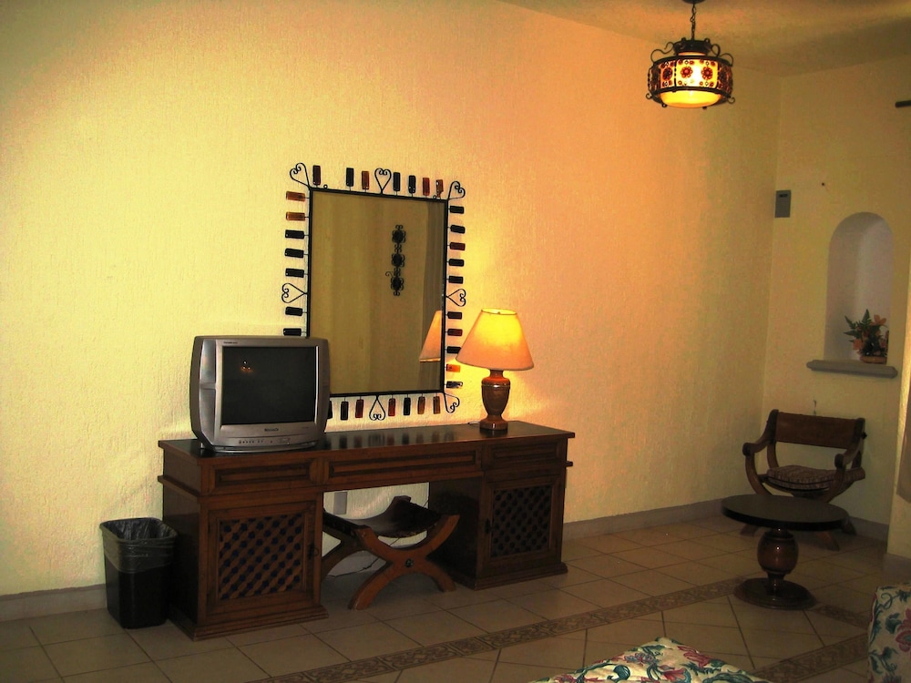 Standard Room 2 Double Beds photo 2