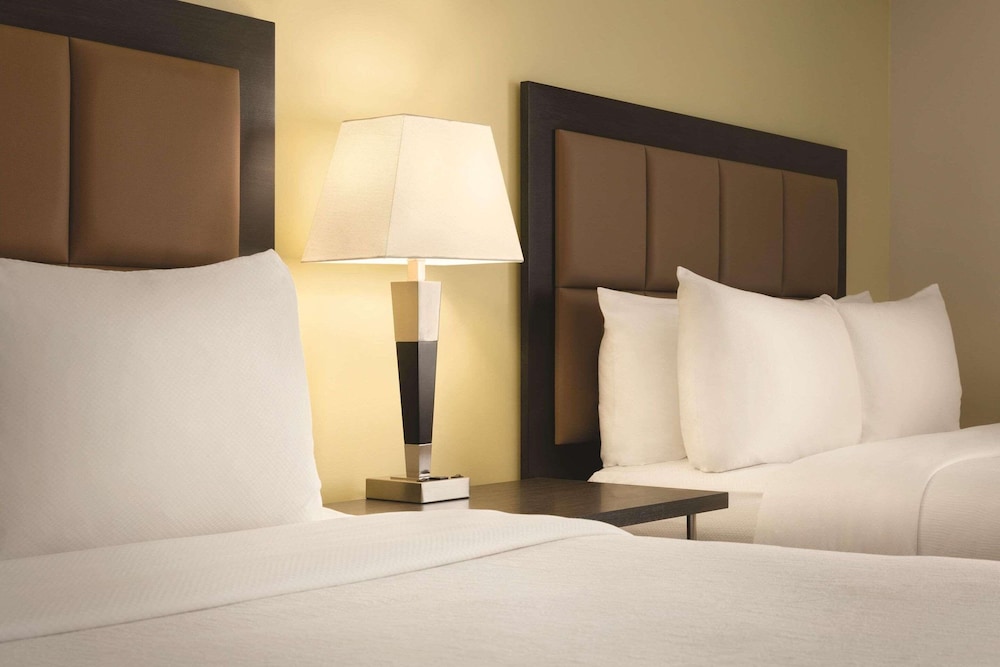 Studio Suite, 2 Queen Beds, Non Smoking