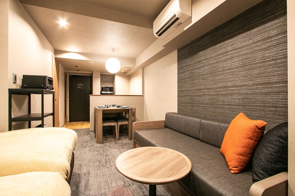 Standard with 3beds, Non Smoking photo 2
