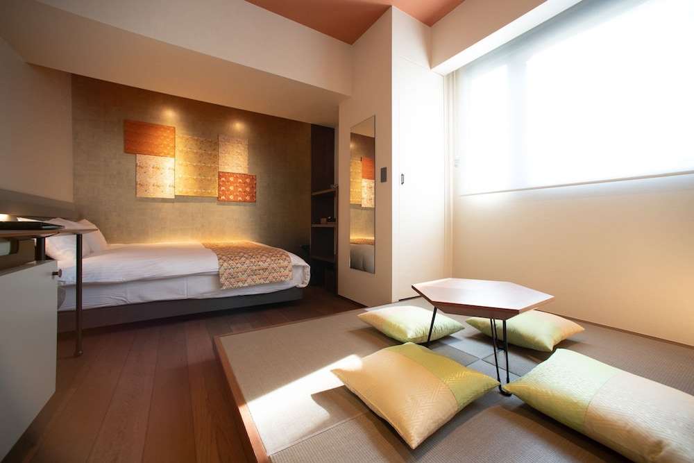 Junior Double or Twin Room photo 2