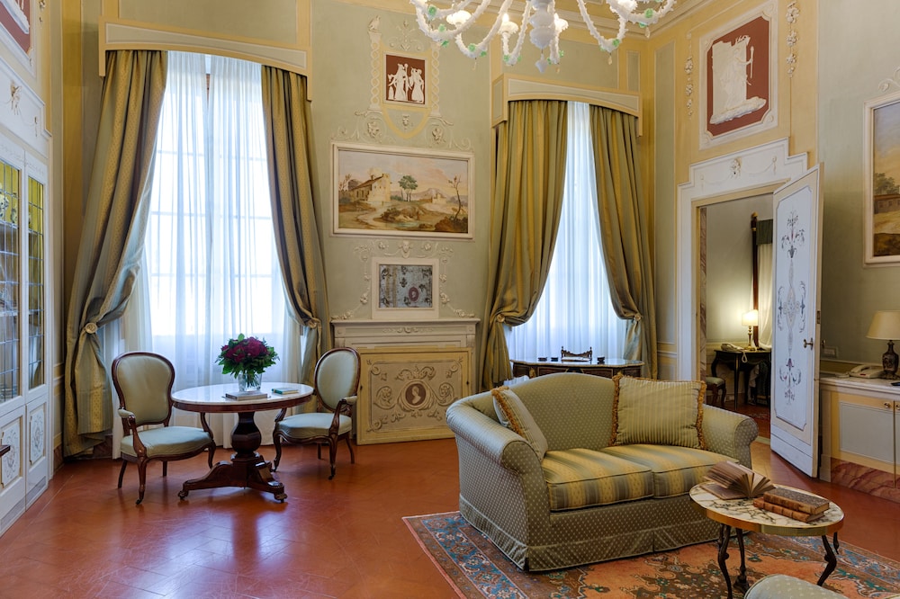 Suite (Villa) thumbnail 6