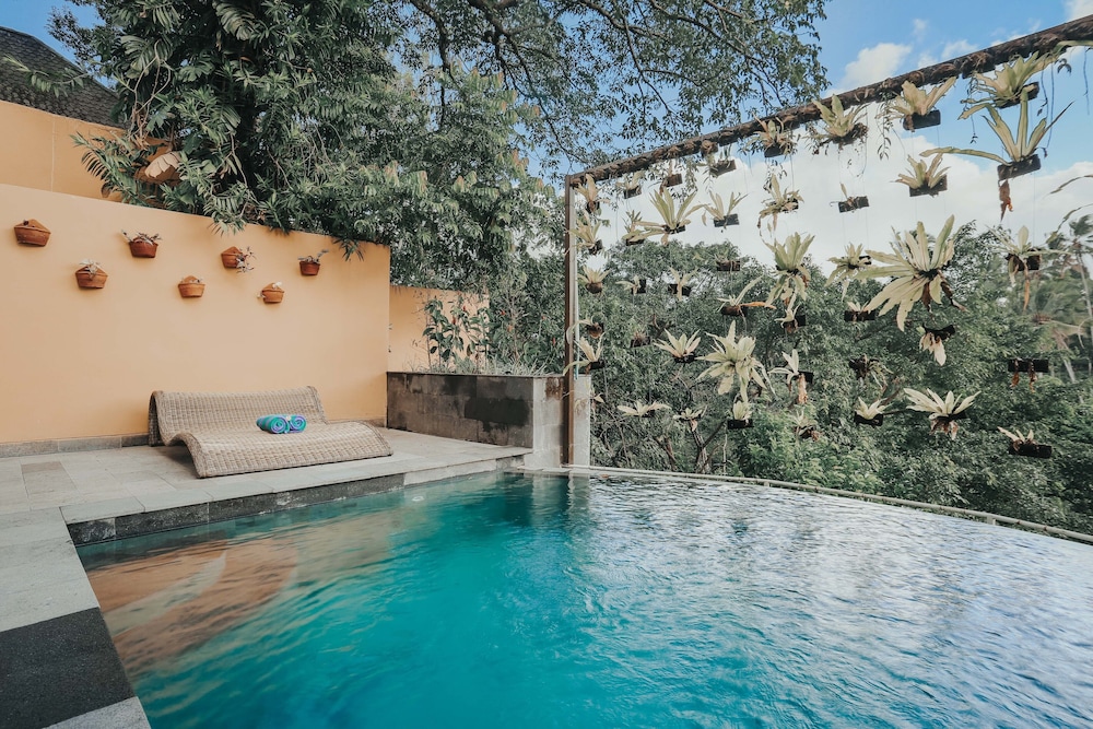 Deluxe Villa, 1 Queen Bed, Valley View