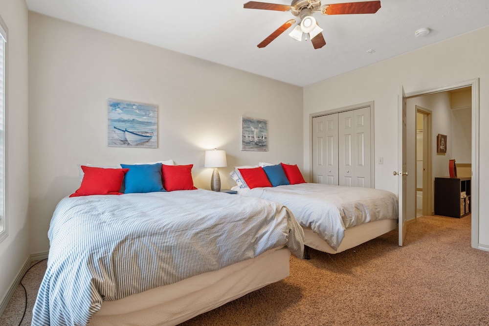 Townhome, Multiple Beds, Balcony, Golf View (The Gathering Place ) photo 3