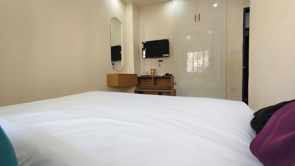 Deluxe Double or Twin Room, Balcony, Hill View