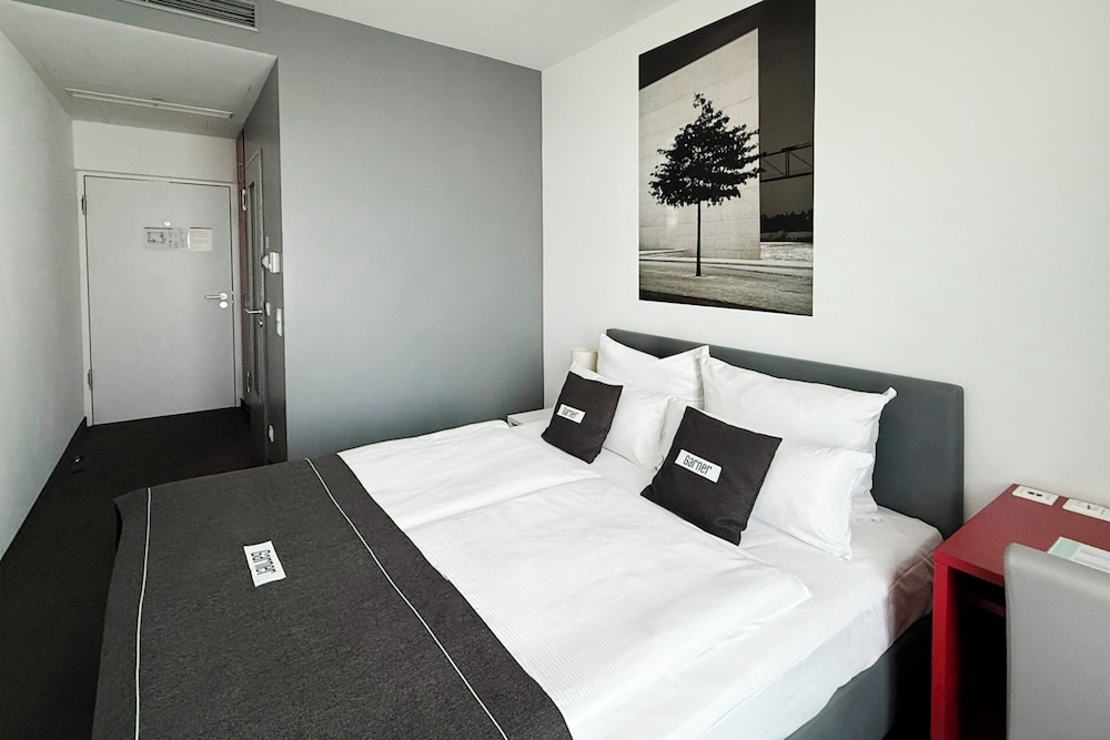Standard Room - Photo 8